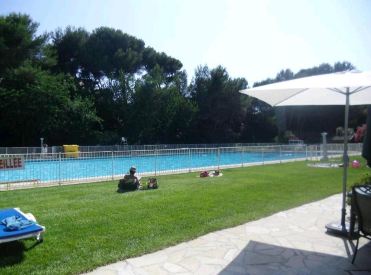 Bel Appartement Avec Piscine Proche Des Plages Six-Fours-les-Plages Buitenkant foto